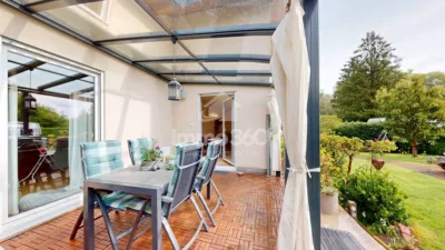 überdachte Terrasse