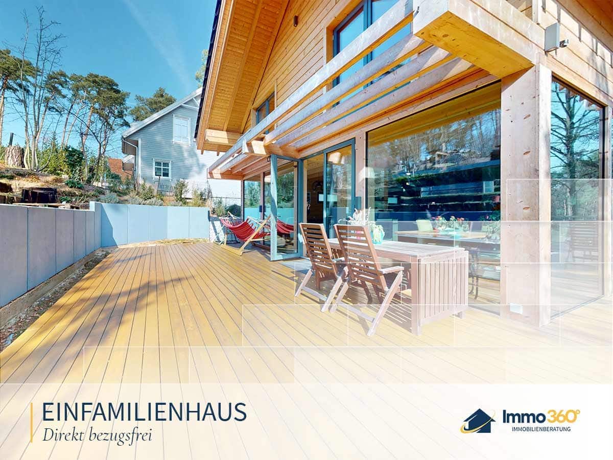 Modernes Holzhaus in Hanglage mit großer Terrasse, 15834 Rangsdorf, Einfamilienhaus
