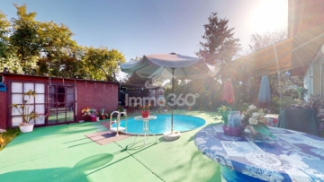 Terrasse / Garten - Bezugsfreies Einfamilienhaus mit großem Garten, Süd-Terrasse & Pool