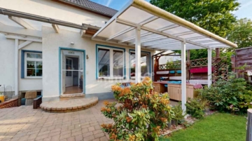 überdachte Terrasse
