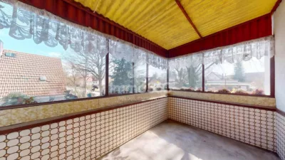 Balkon (überdacht)